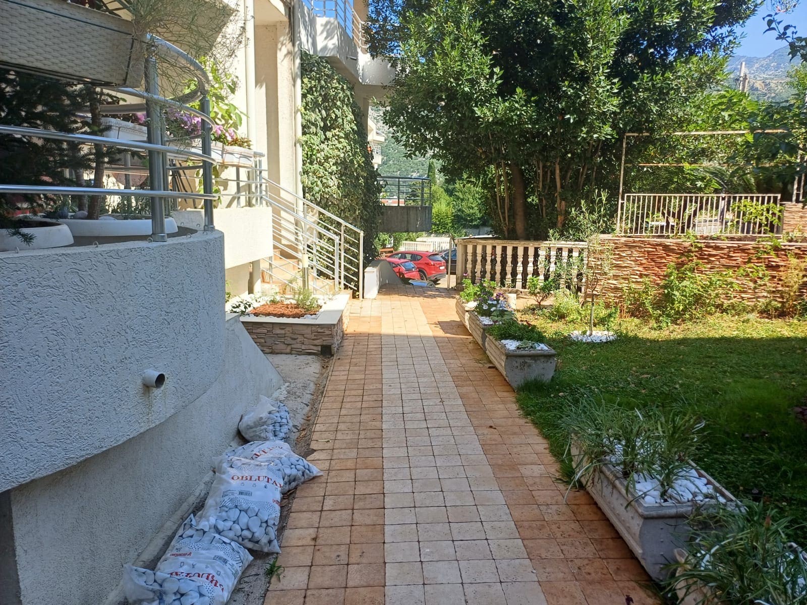 🏡 Duplex Apartment for Sale in Risan – 130 m² in Roman Gardens Complex — Montenegro
