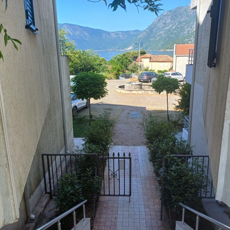 🏡 Duplex Apartment for Sale in Risan – 130 m² in Roman Gardens Complex — Montenegro