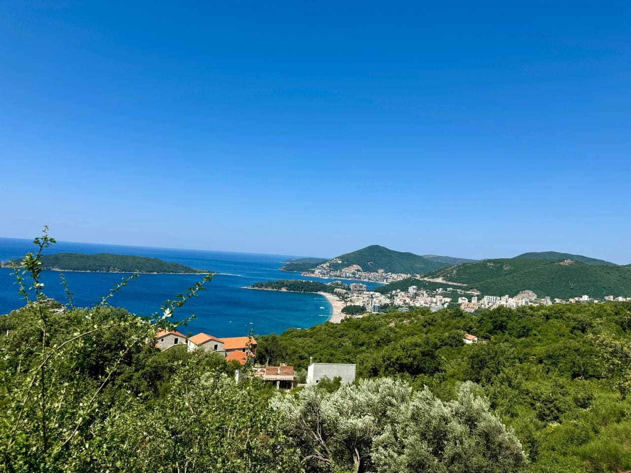 🏡 Villa for Sale in Podbabac Budva – 286 m² with Pool & Sauna — Montenegro