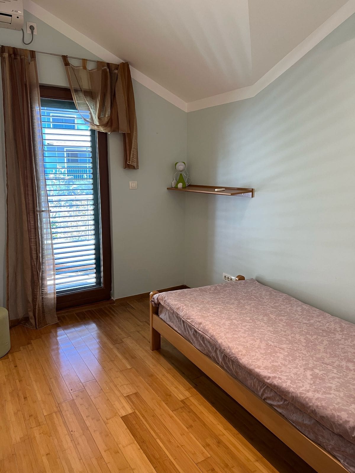🏡 Duplex Apartment for Sale in Risan – 130 m² in Roman Gardens Complex — Montenegro