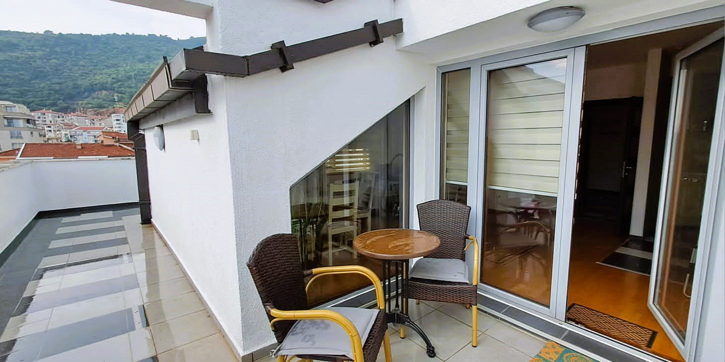 Penthouse Apartment for Sale in Budva – Central Location with Sea View — Montenegro