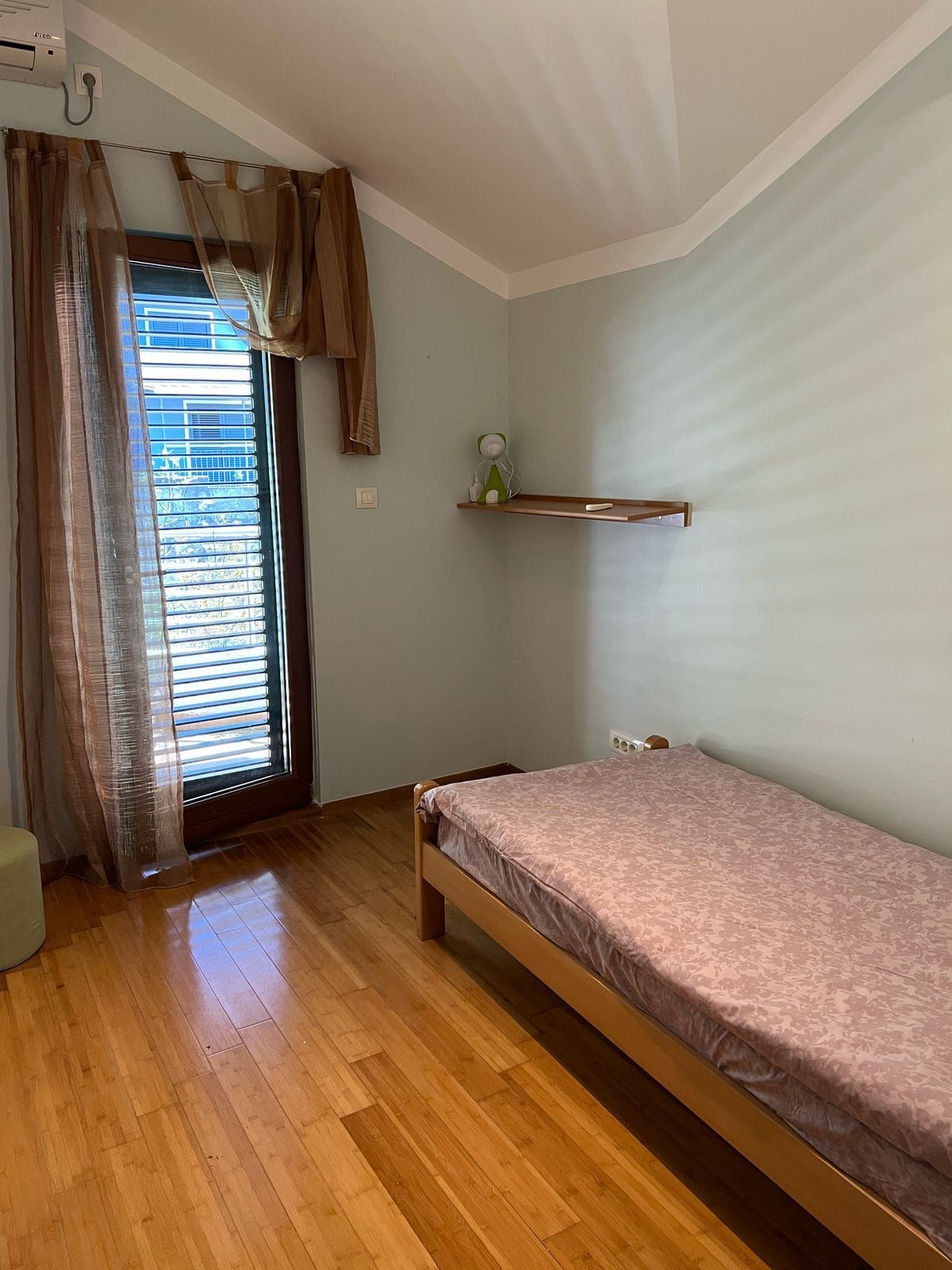 🏡 Duplex Apartment for Sale in Risan – 130 m² in Roman Gardens Complex — Montenegro