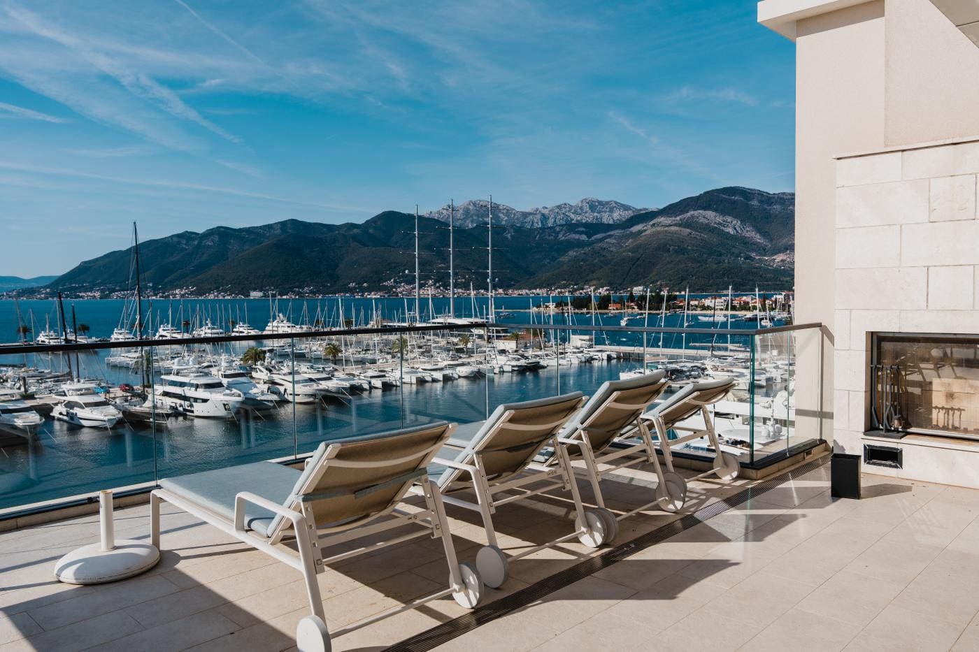 MRE-property Montenegro (1) penthouse Porto Montenegro