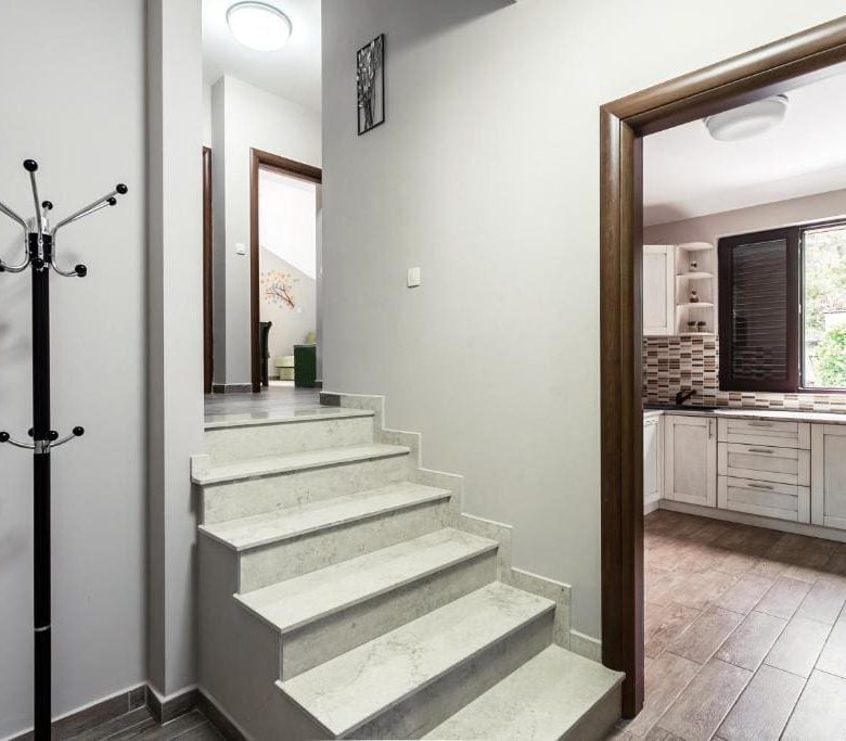 Mini Hotel Kotor Bay – Anahtar Teslim Deniz Manzaralı İşletme Satılık, Morinj — Karadağ