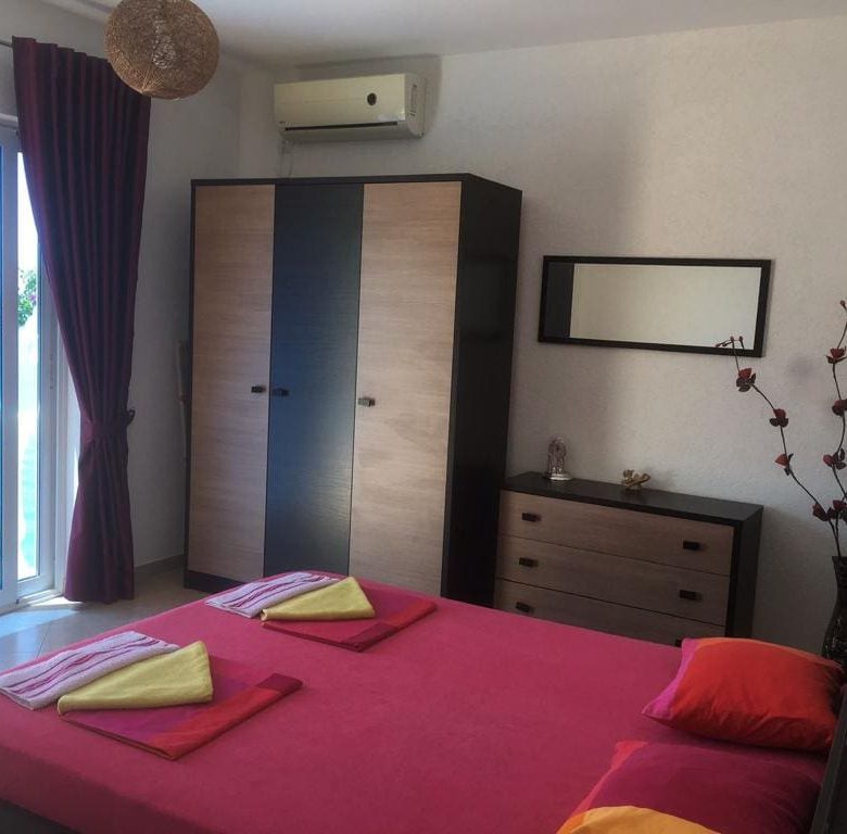 Charming 3-Bedroom Villa for Sale in Ulcinj - Kruce with Pool & Sea View — Montenegro
