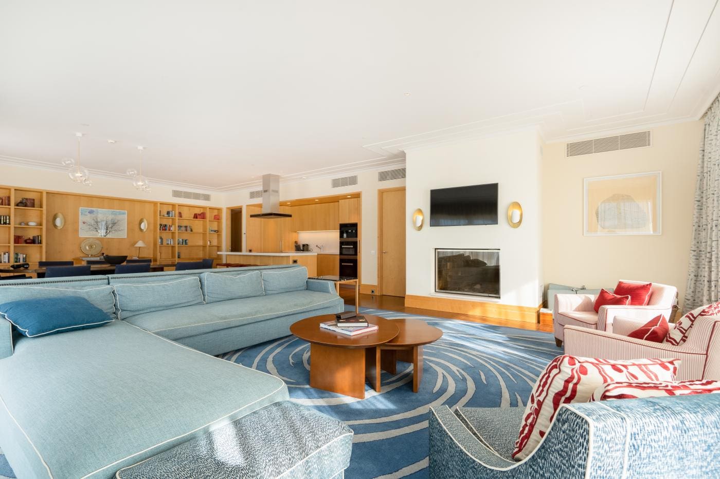 Penthouse Porto Montenegro – Luxury 3-Bedroom Residence with Sea View, Jacuzzi, and Terrace — Montenegro