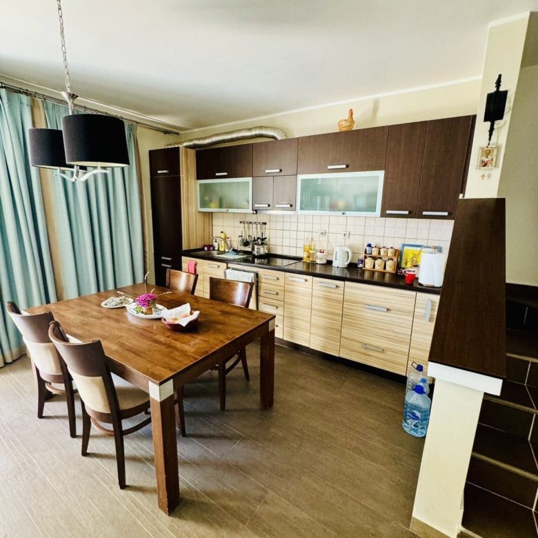 🏡 House for Sale Dobra Voda – 4 Bedrooms, Pool, Sea View — Montenegro