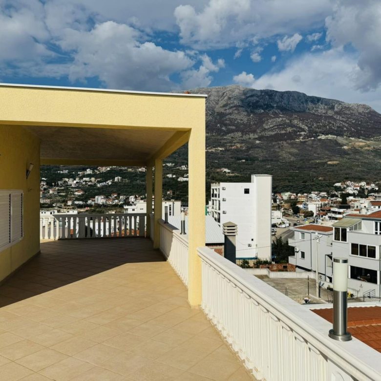 🏡 House for Sale Dobra Voda – 4 Bedrooms, Pool, Sea View — Montenegro