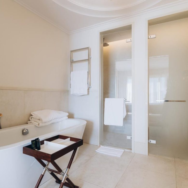 Penthouse Porto Montenegro – Luxury 3-Bedroom Residence with Sea View, Jacuzzi, and Terrace — Montenegro
