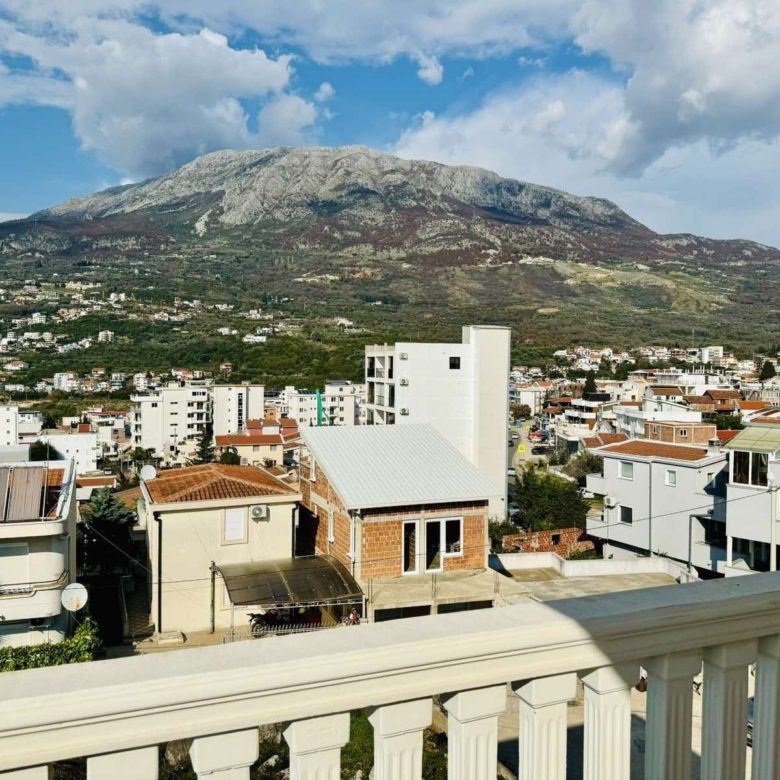 🏡 House for Sale Dobra Voda – 4 Bedrooms, Pool, Sea View — Montenegro