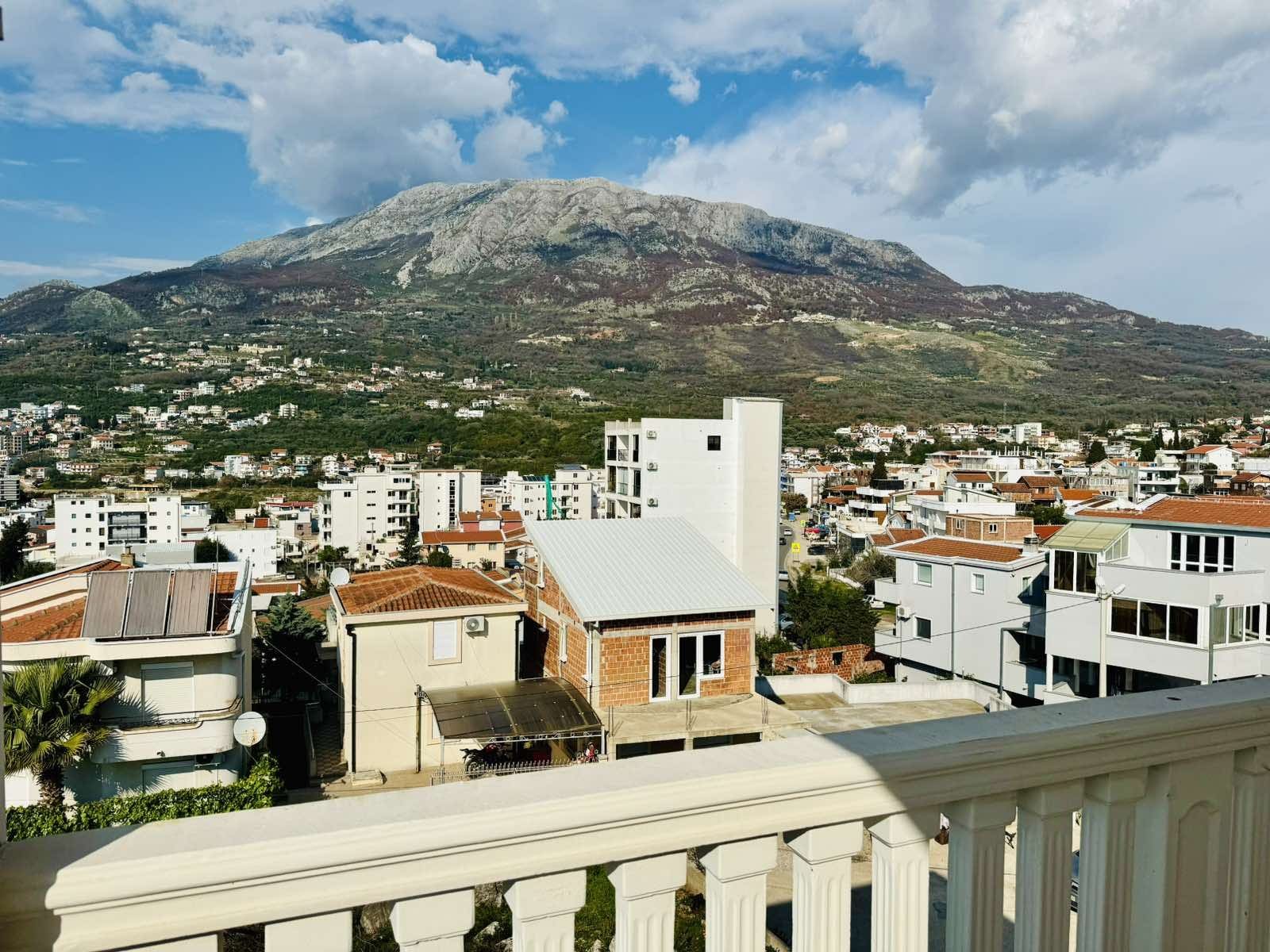 🏡 House for Sale Dobra Voda – 4 Bedrooms, Pool, Sea View — Montenegro