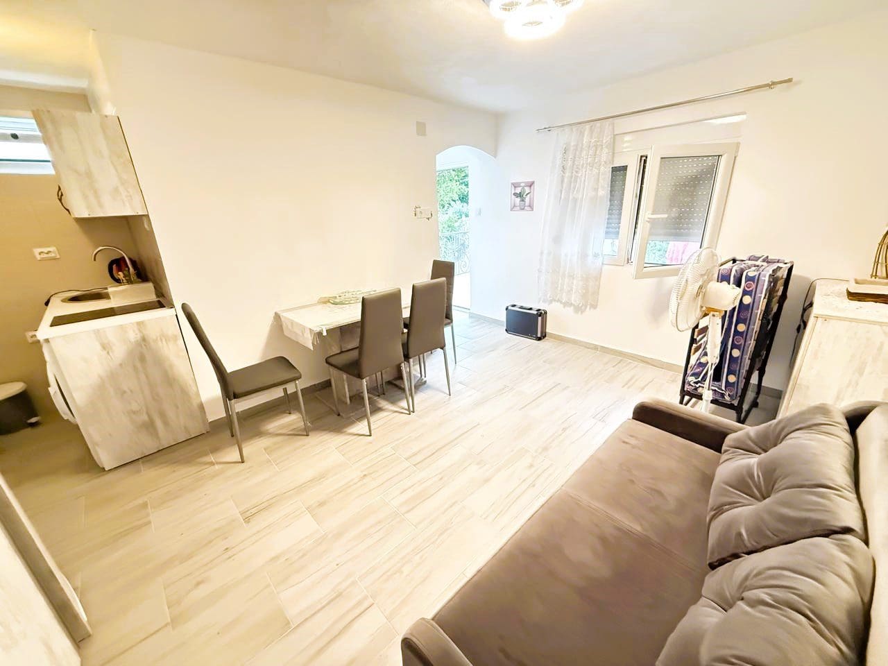 House with Sea View in Sutomore – 2‑Bed Renovated Gem — Montenegro