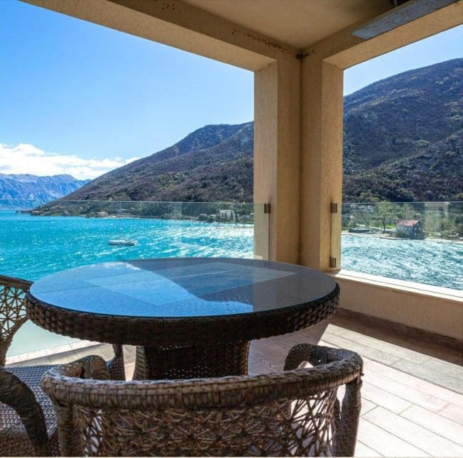 Mini Hotel Kotor Bay – Anahtar Teslim Deniz Manzaralı İşletme Satılık, Morinj — Karadağ