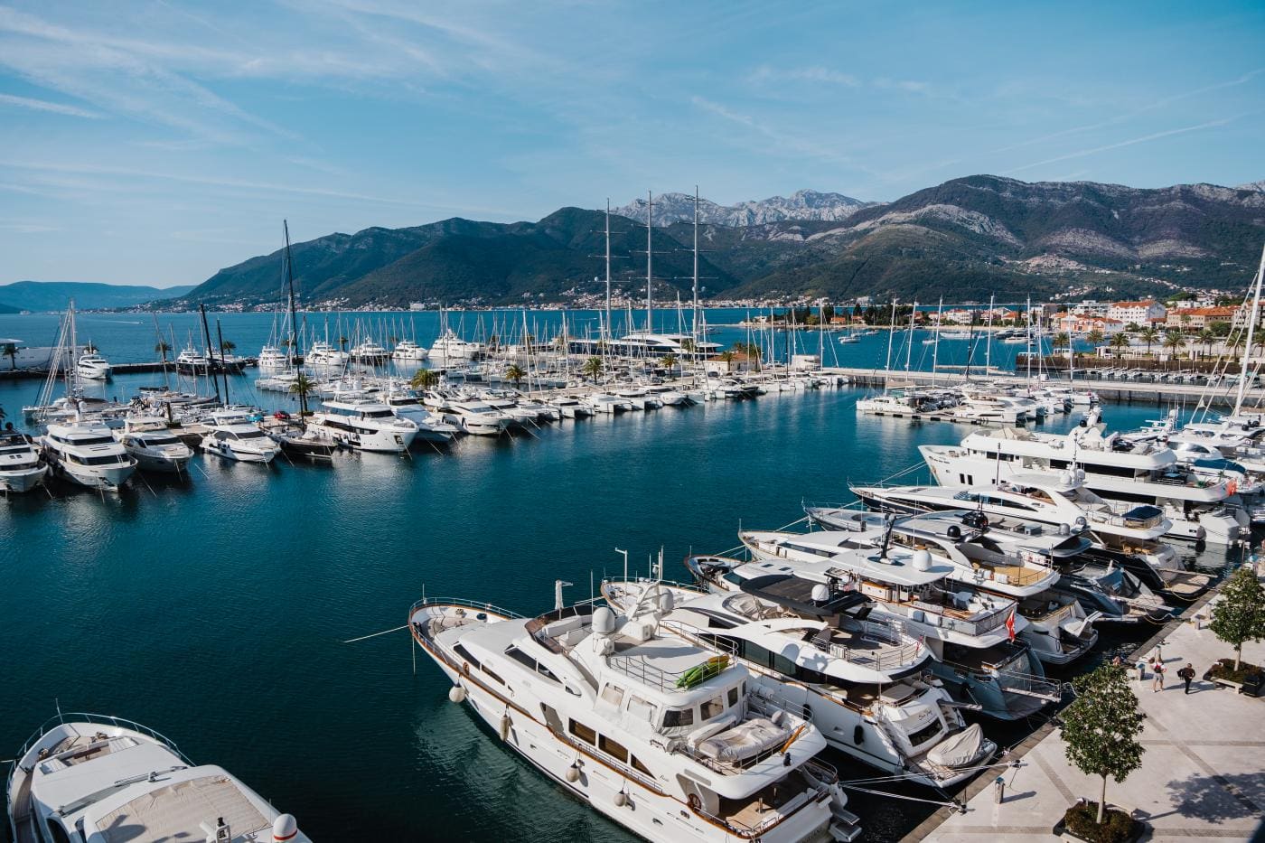 Penthouse Porto Montenegro – Luxury 3-Bedroom Residence with Sea View, Jacuzzi, and Terrace — Montenegro
