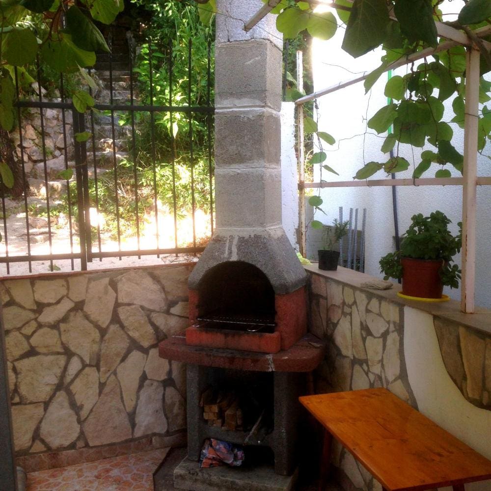 Charming 3-Bedroom Villa for Sale in Ulcinj - Kruce with Pool & Sea View — Montenegro