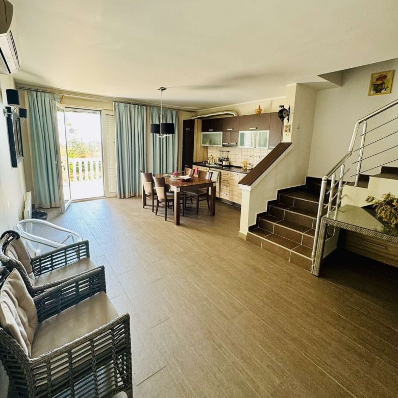 🏡 House for Sale Dobra Voda – 4 Bedrooms, Pool, Sea View — Montenegro