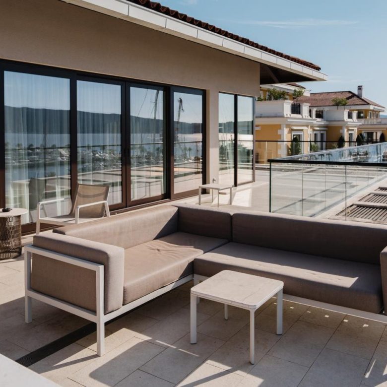 Penthouse Porto Montenegro – Luxury 3-Bedroom Residence with Sea View, Jacuzzi, and Terrace — Montenegro