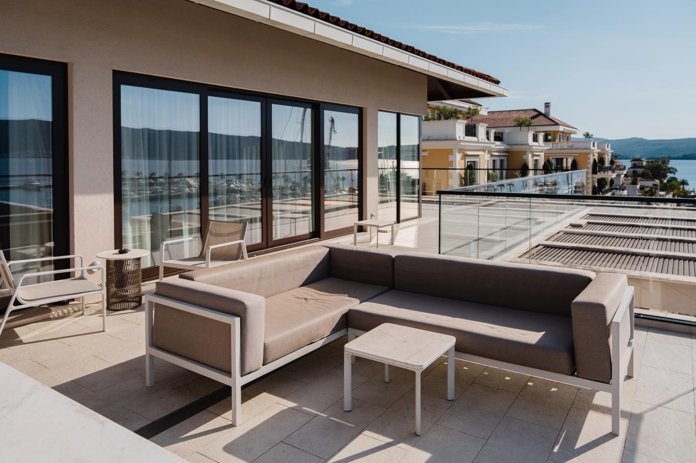 Penthouse Porto Montenegro – Luxury 3-Bedroom Residence with Sea View, Jacuzzi, and Terrace — Montenegro