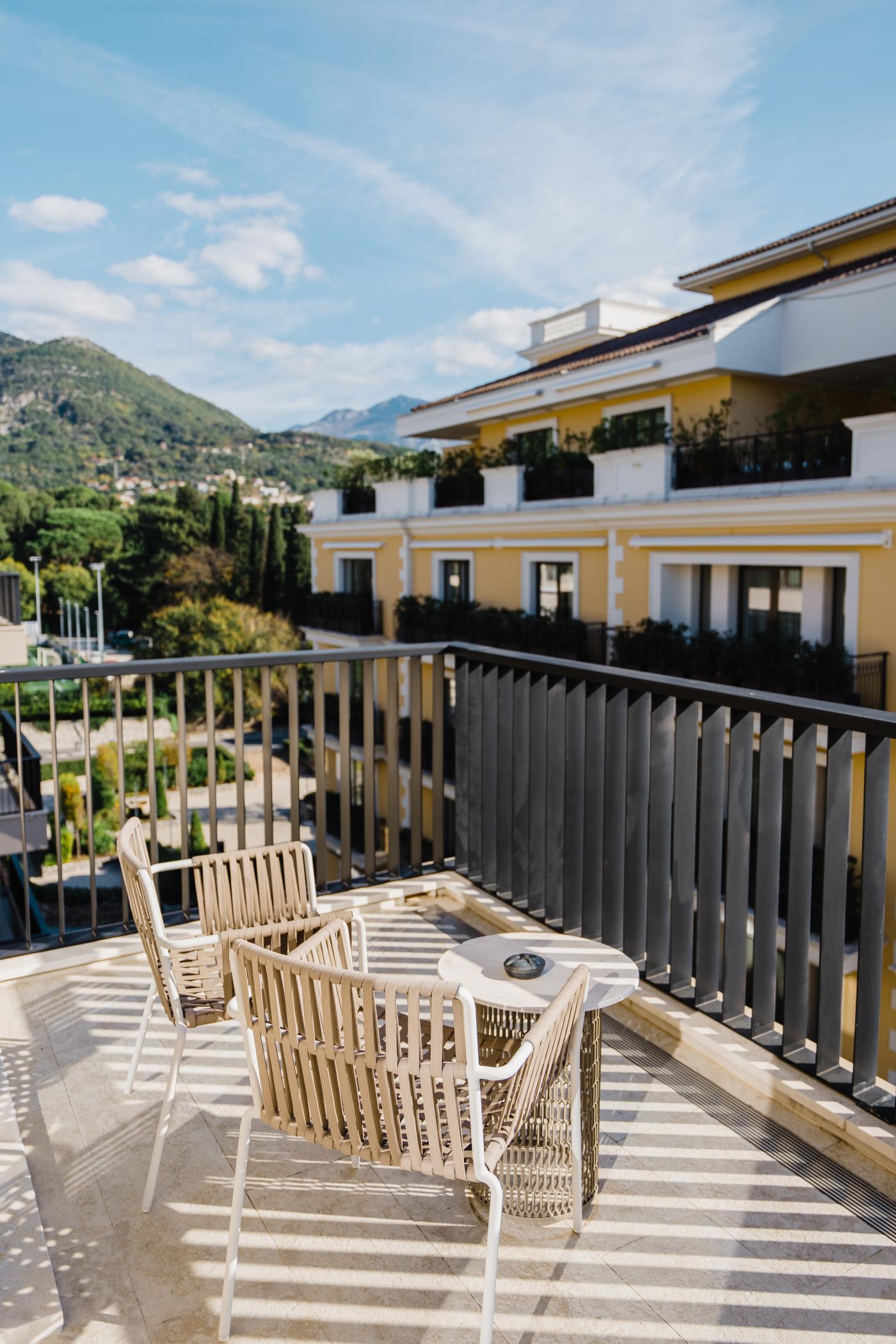 Penthouse Porto Montenegro – Luxury 3-Bedroom Residence with Sea View, Jacuzzi, and Terrace — Montenegro