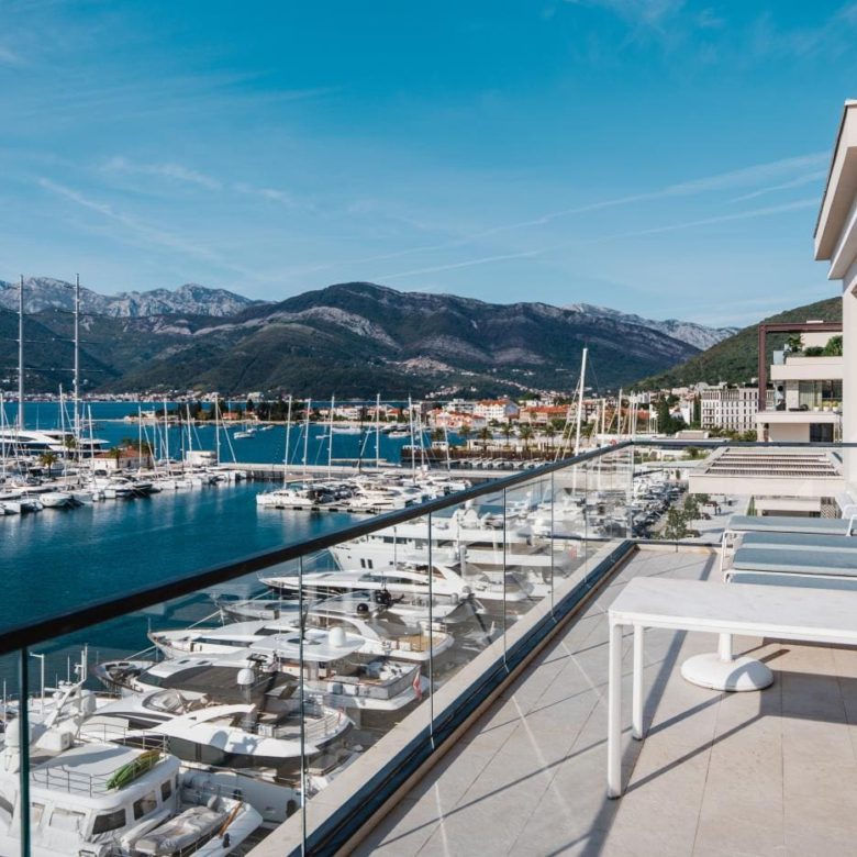 Penthouse Porto Montenegro – Luxury 3-Bedroom Residence with Sea View, Jacuzzi, and Terrace — Montenegro