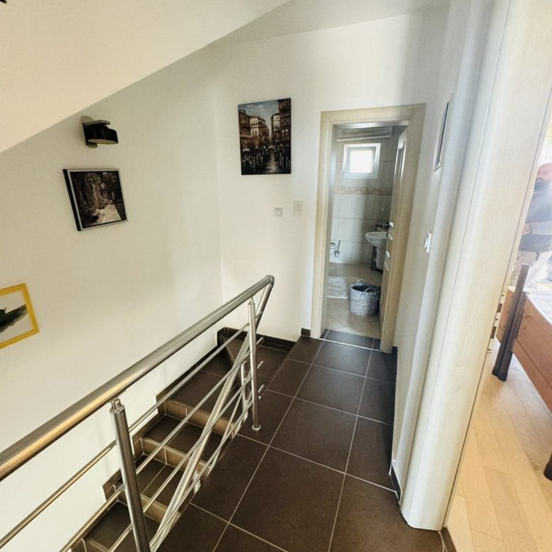 🏡 House for Sale Dobra Voda – 4 Bedrooms, Pool, Sea View — Montenegro
