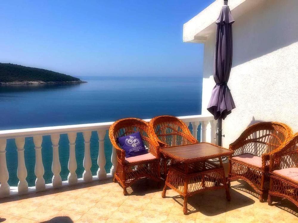 Charming 3-Bedroom Villa for Sale in Ulcinj - Kruce with Pool & Sea View — Montenegro