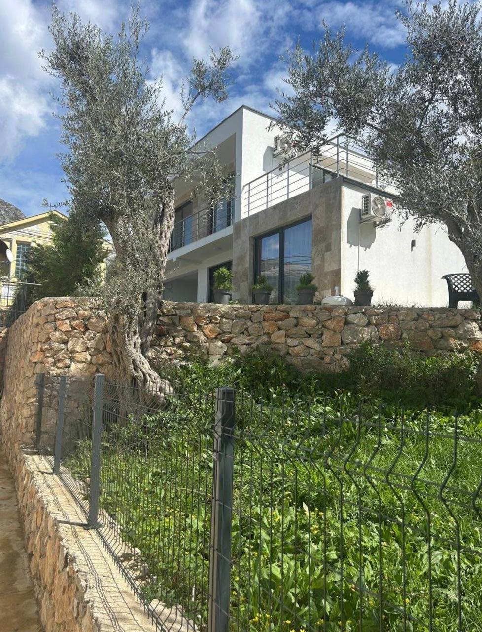 Exquisite Villa for Sale Bar — Montenegro