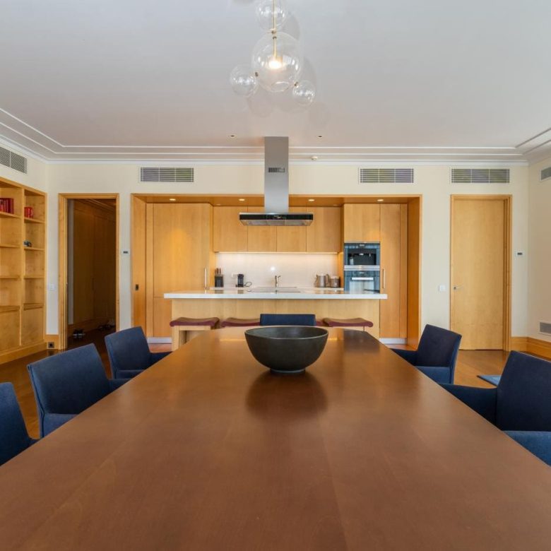 Penthouse Porto Montenegro – Luxury 3-Bedroom Residence with Sea View, Jacuzzi, and Terrace — Montenegro