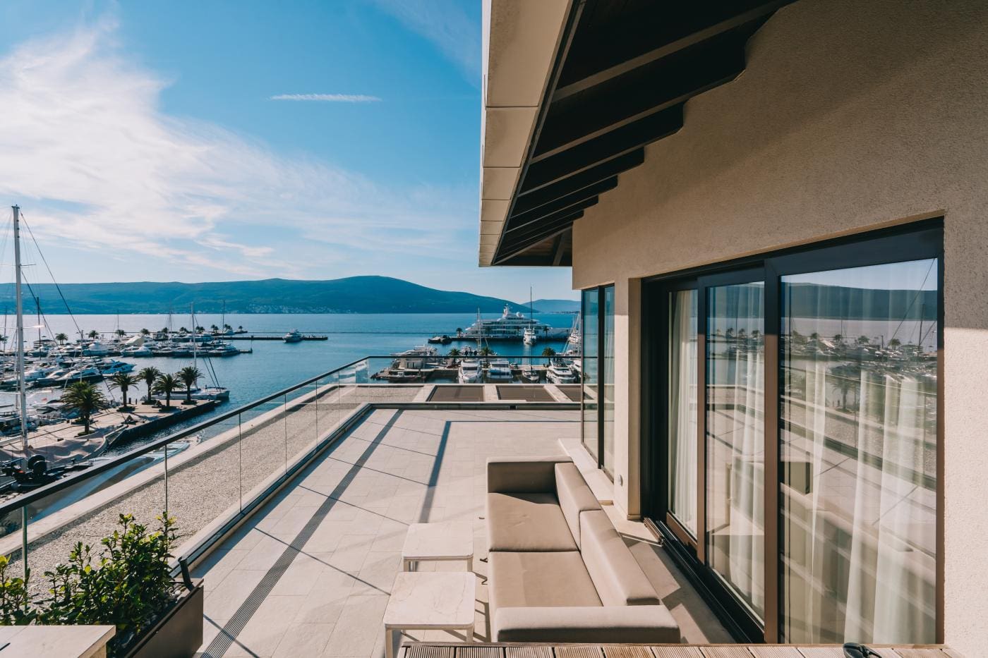 Penthouse Porto Montenegro – Luxury 3-Bedroom Residence with Sea View, Jacuzzi, and Terrace — Montenegro