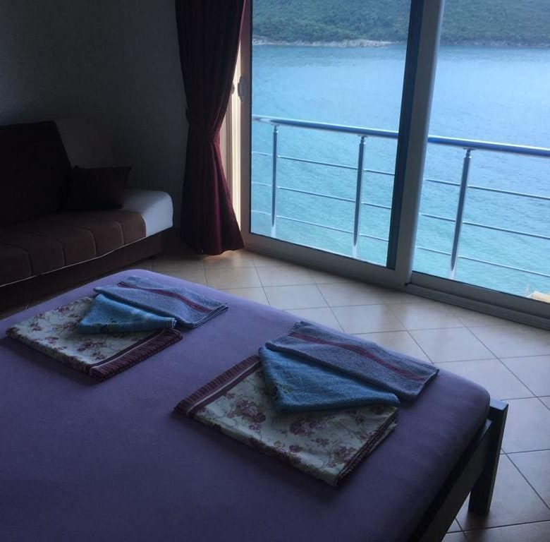 Charming 3-Bedroom Villa for Sale in Ulcinj - Kruce with Pool & Sea View — Montenegro