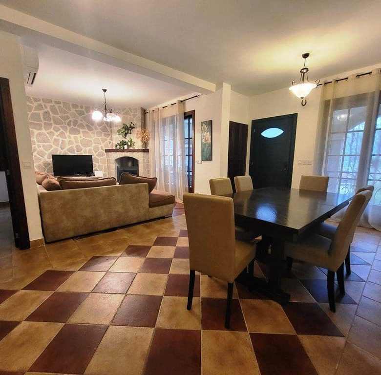 🏡 Luxury 3-Bedroom Apartment in Kostanjica Kotor – With Sea View & Private Beach — Montenegro