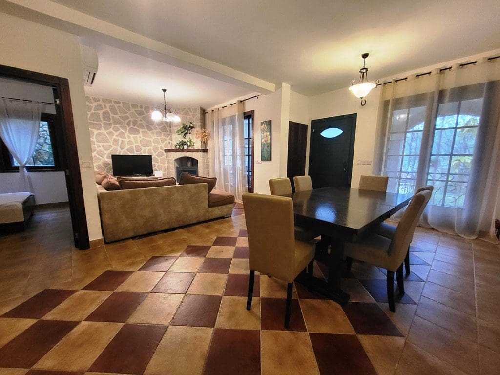 🏡 Luxury 3-Bedroom Apartment in Kostanjica Kotor – With Sea View & Private Beach — Montenegro