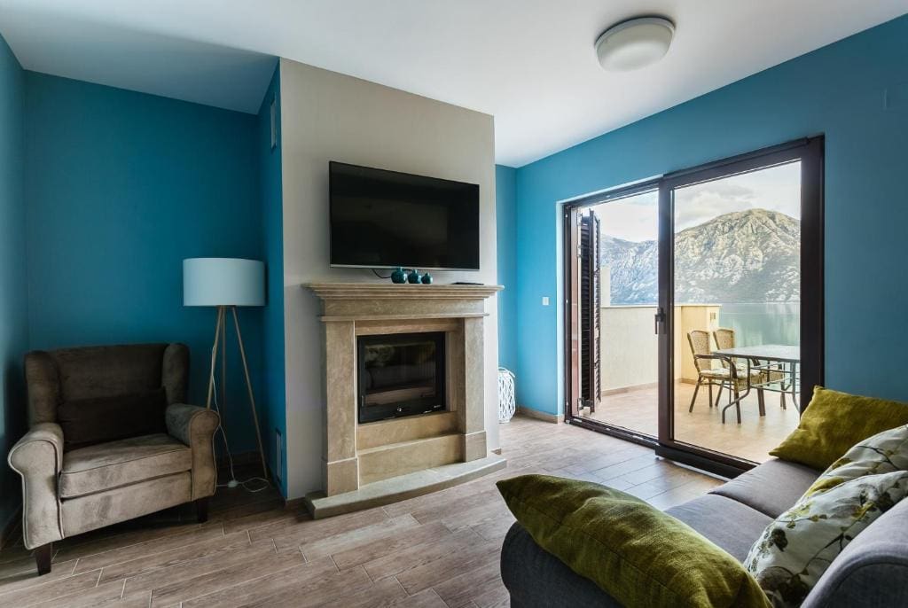 Mini Hotel Kotor Bay – Anahtar Teslim Deniz Manzaralı İşletme Satılık, Morinj — Karadağ