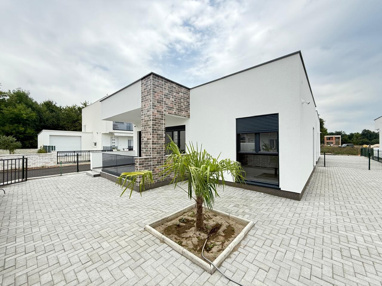 🏡 Modern Bungalow for Sale in Ulcinj Stoj – 86m² with Garden — Montenegro