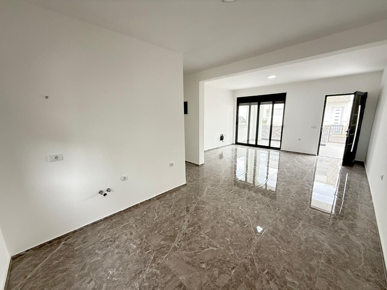🏡 Modern Bungalow for Sale in Ulcinj Stoj – 86m² with Garden — Montenegro