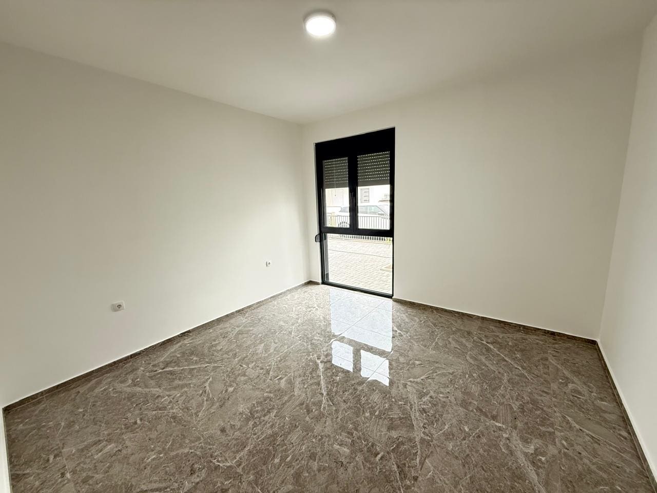 🏡 Modern Bungalow for Sale in Ulcinj Stoj – 86m² with Garden — Montenegro