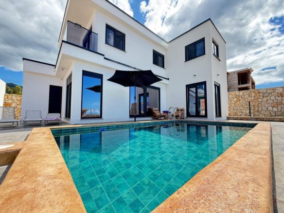 Moderne Villa in Dobra Voda, Montenegro
