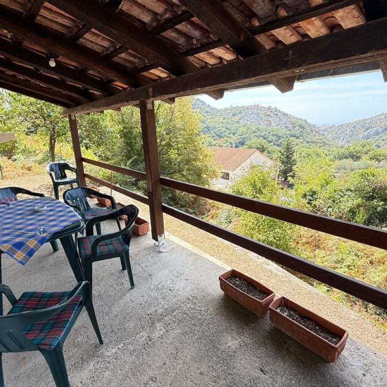 🏡 House for Sale in Mišići, Čanj – 140m² + Plot 372m² — Montenegro