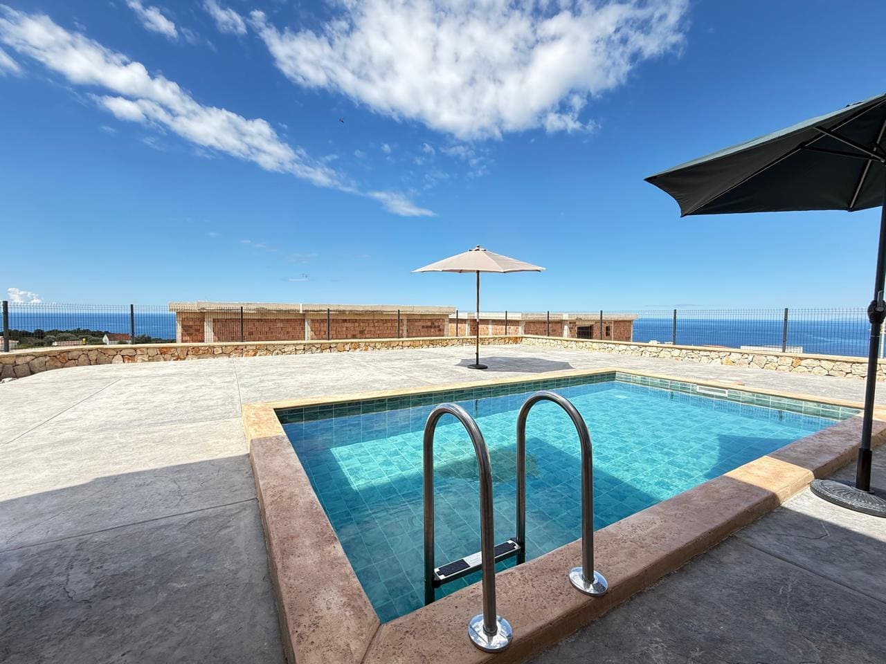 Modern Villa in Dobra Voda – 127m², Furnished, Pool — Montenegro