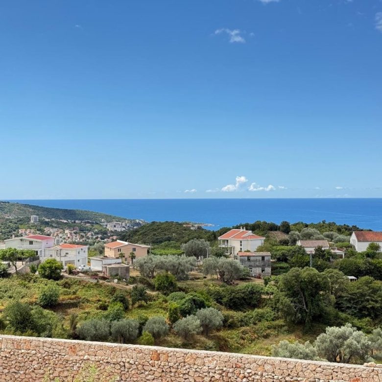Modern Villa in Dobra Voda – 127m², Furnished, Pool — Montenegro