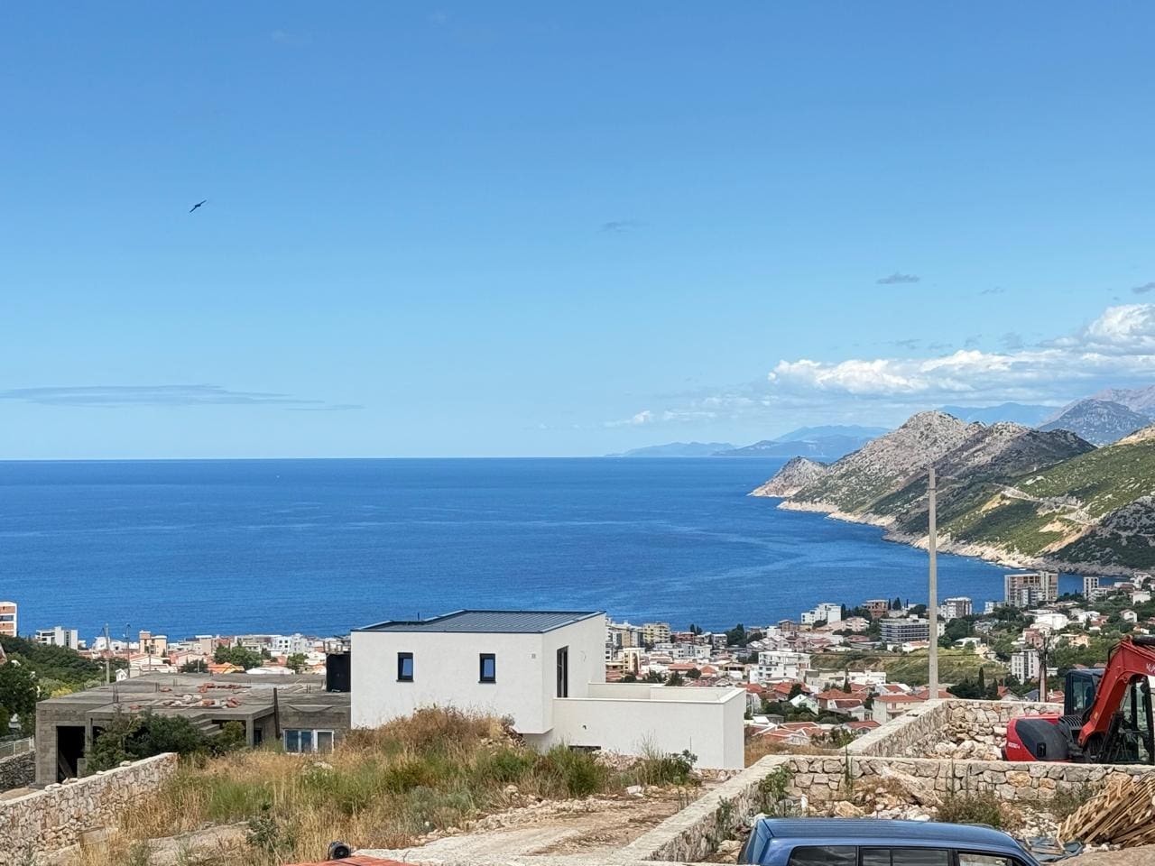 Modern Villa in Dobra Voda – 127m², Furnished, Pool — Montenegro