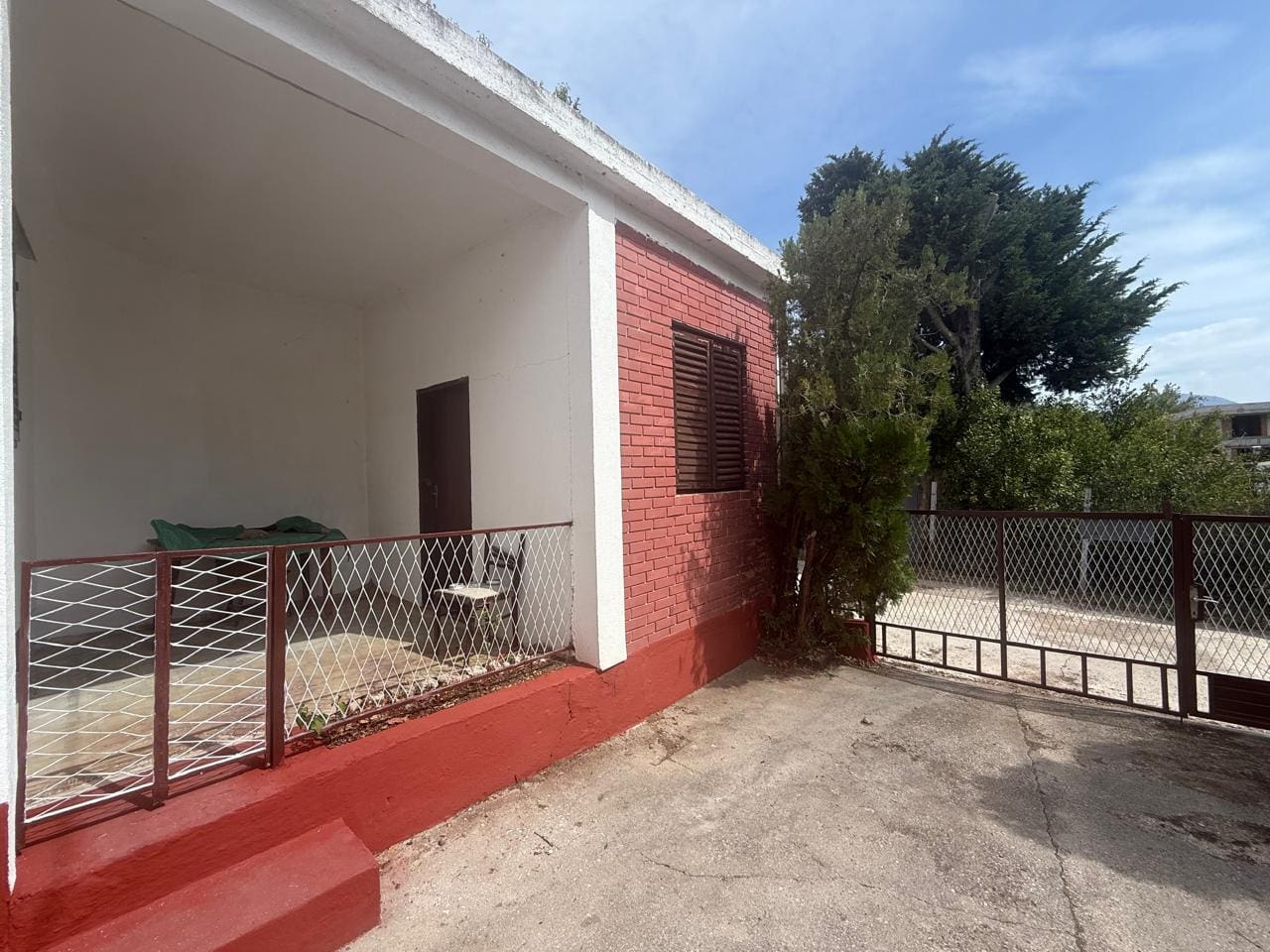 Karadağ Sutomore'de Satılık Ev – 76 m² — Karadağ