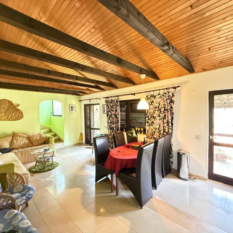 🏡 House for Sale in Mišići, Čanj – 140m² + Plot 372m² — Montenegro