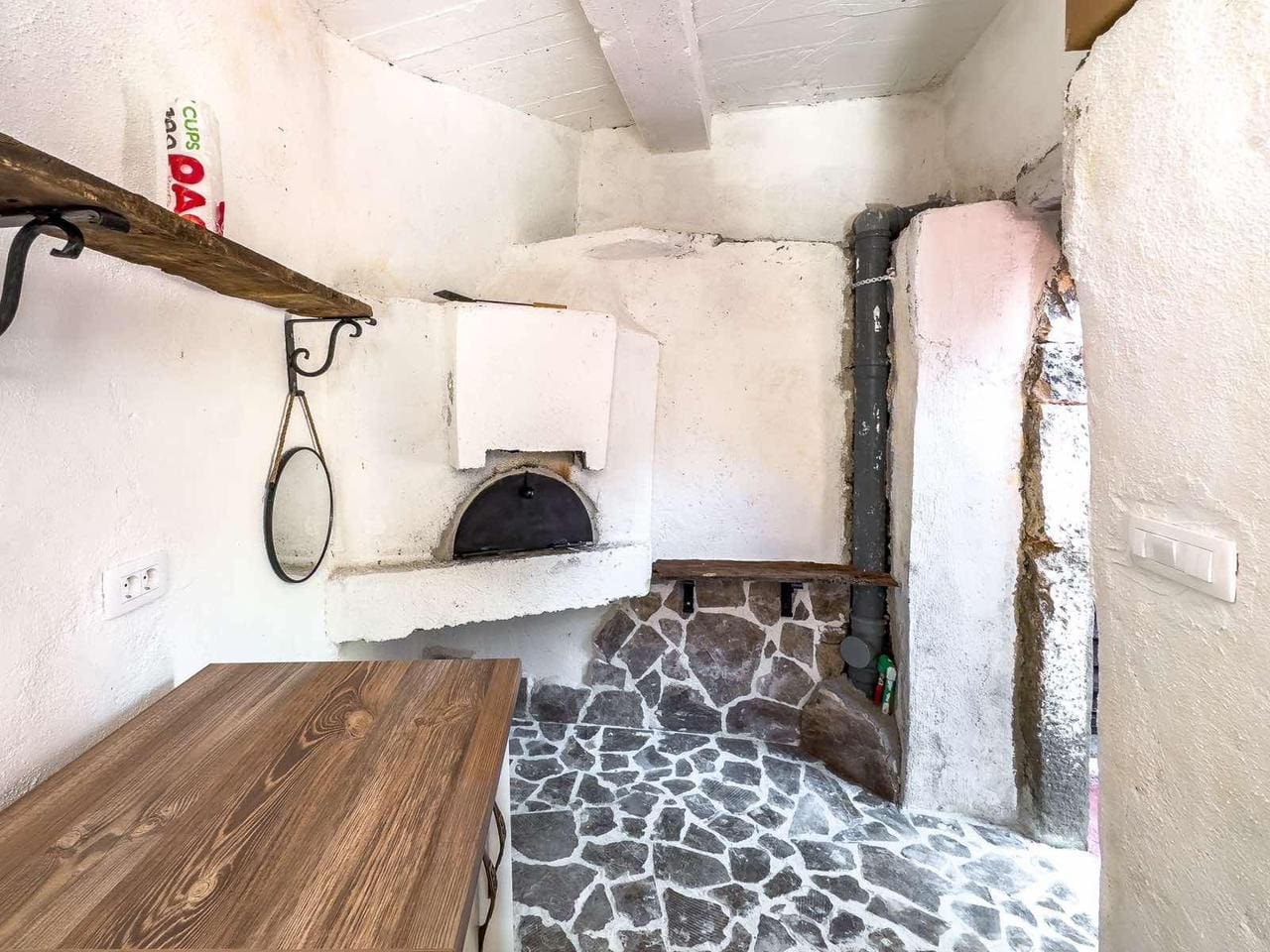 🏡 Stone House in Dobra Voda – 240m² with Stunning Views — Montenegro