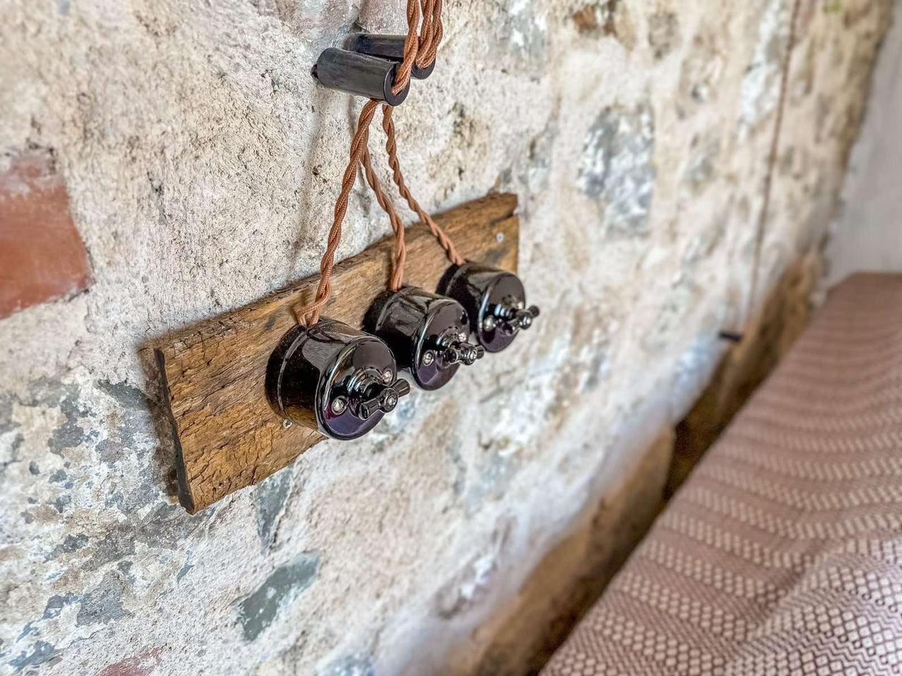 🏡 Stone House in Dobra Voda – 240m² with Stunning Views — Montenegro