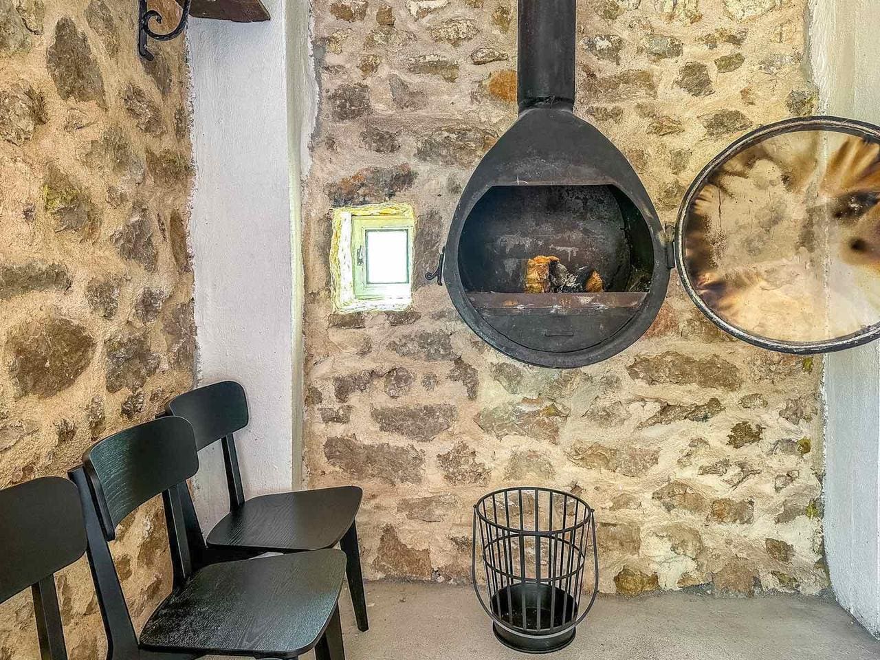 🏡 Stone House in Dobra Voda – 240m² with Stunning Views — Montenegro