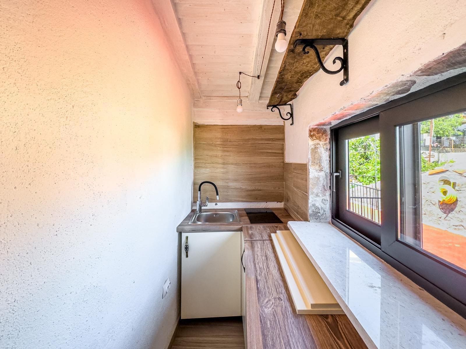 🏡 Stone House in Dobra Voda – 240m² with Stunning Views — Montenegro