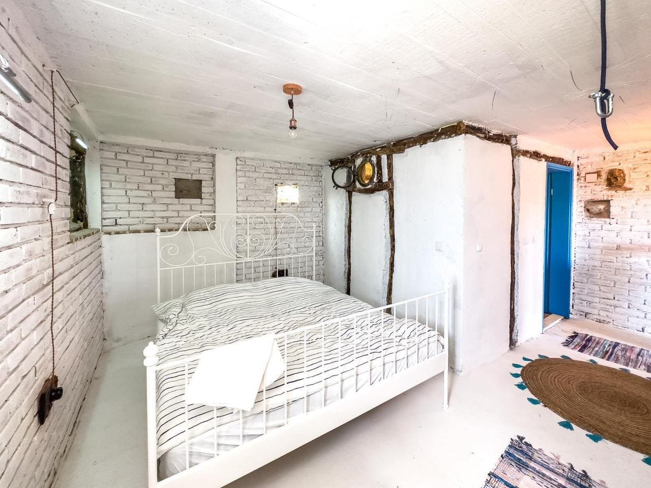 🏡 Stone House in Dobra Voda – 240m² with Stunning Views — Montenegro