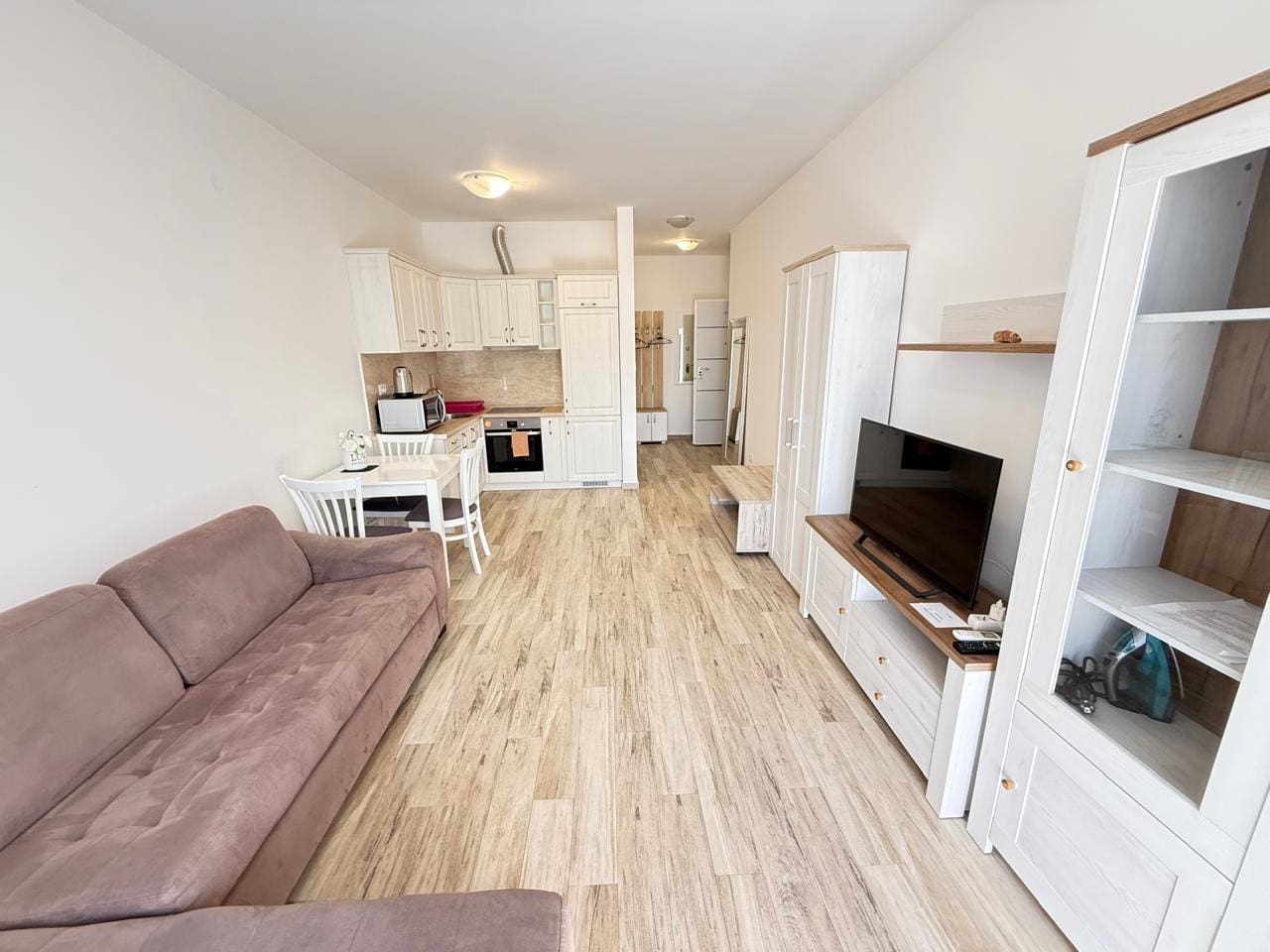 🏡 Studio Apartment for Sale in Dobra Voda – 38 m² — Montenegro