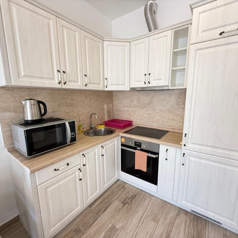 🏡 Studio Apartment for Sale in Dobra Voda – 38 m² — Montenegro